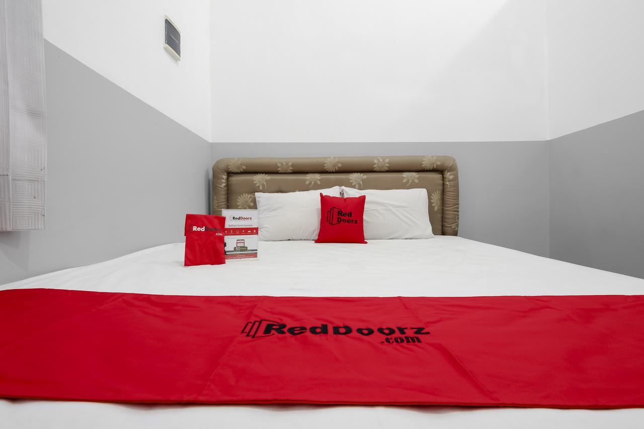Reddoorz @ Prambanan Timur Raya Semarang Kültér fotó