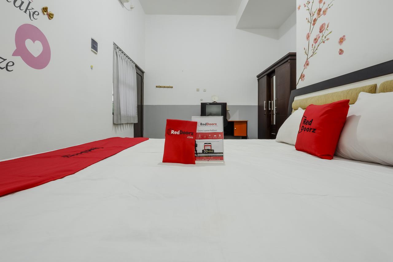 Reddoorz @ Prambanan Timur Raya Semarang Kültér fotó