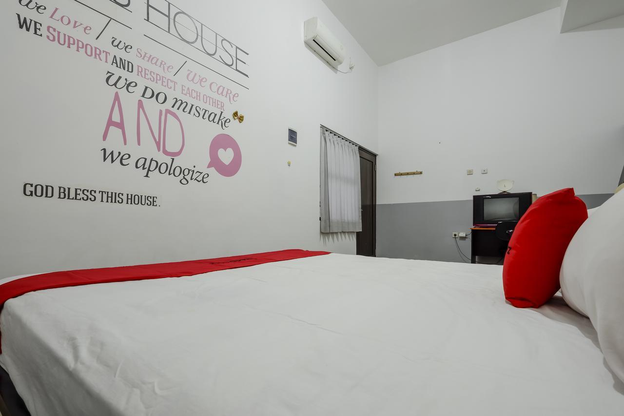 Reddoorz @ Prambanan Timur Raya Semarang Kültér fotó